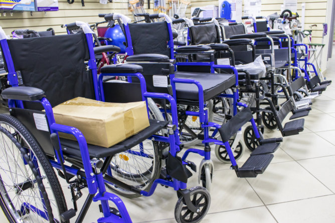 navigating-mobility-a-guide-to-manual-wheelchairs